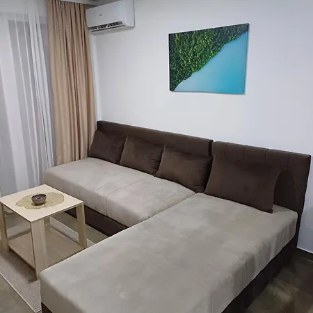 Prenociste Silver Lux Srebrno Jezero 13 *